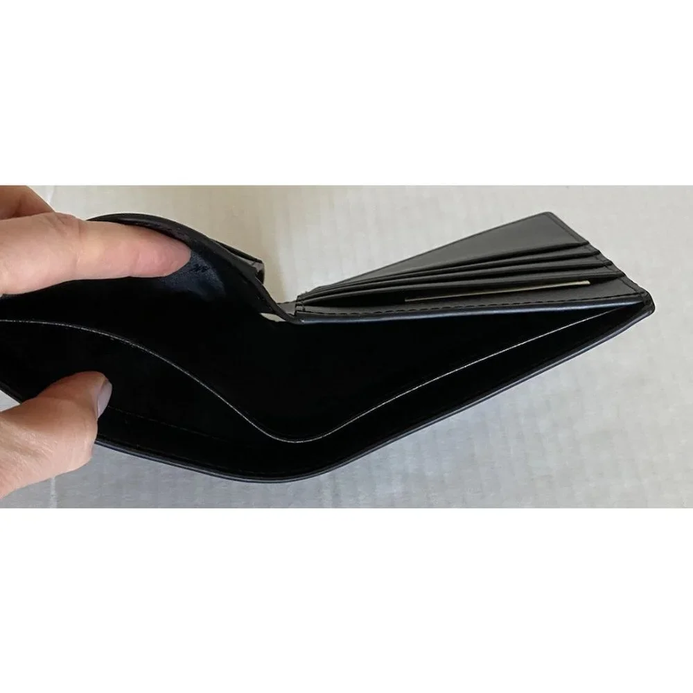 New Michael Kors Cooper Men's Billfold wallet Vegan Faux Leather Black / White